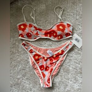 NWT dippin daisy’s bikini